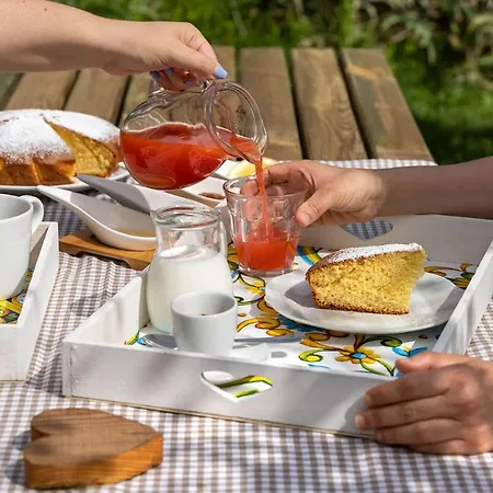 La Gradina Bed & Breakfast