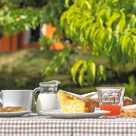 La Gradina Bed & Breakfast 3*